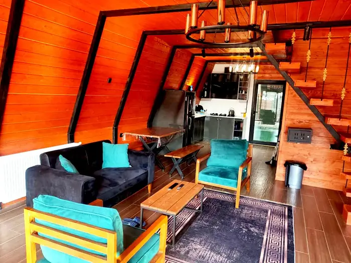 کلبه دوخوابه استخردار آبگرم بهارستان 1