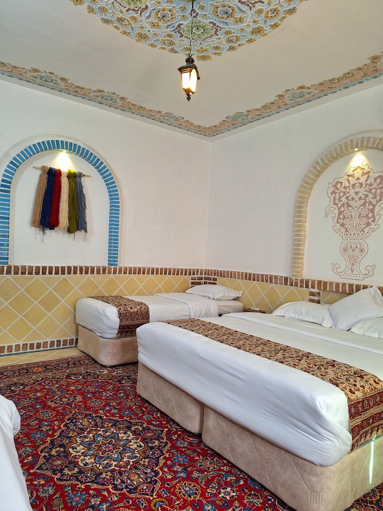 بومگردی دیاوا - واحد فرش 1