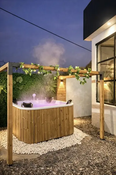 ویلا دوخوابه جکوزی دار آیهان