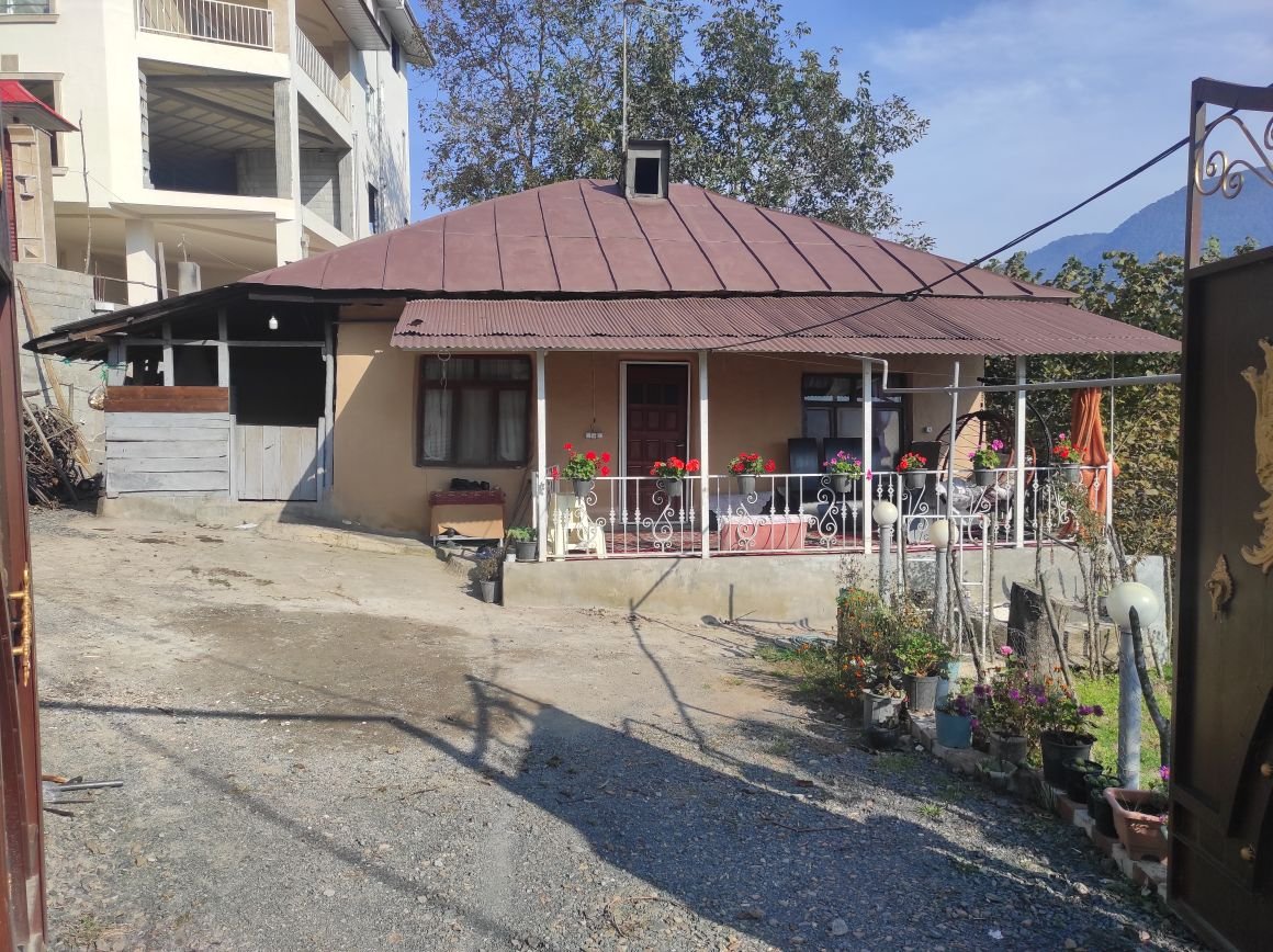 دوخوابه خونه مادر بزرگه ۳