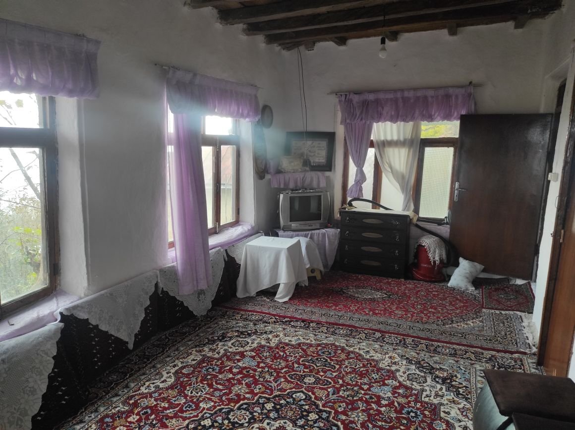دوخوابه خونه مادر بزرگه ۳