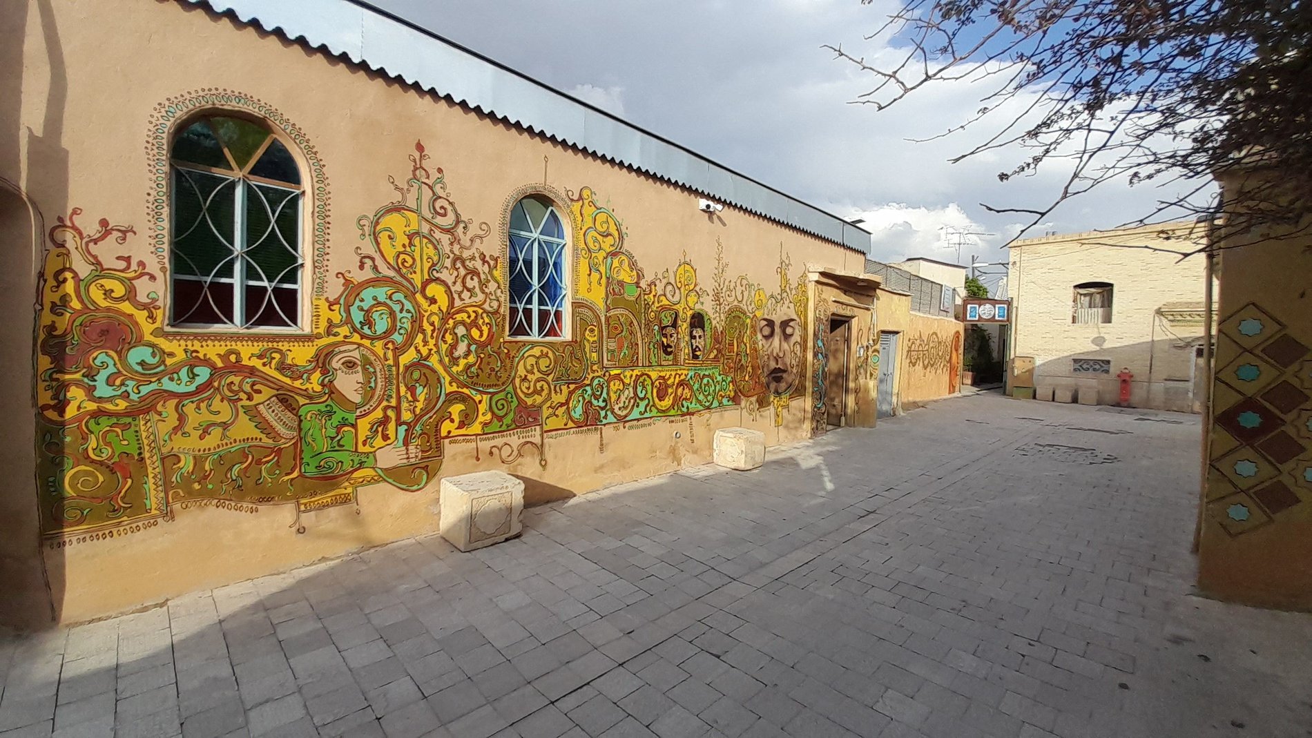 سووشون - واحد شاهدخت