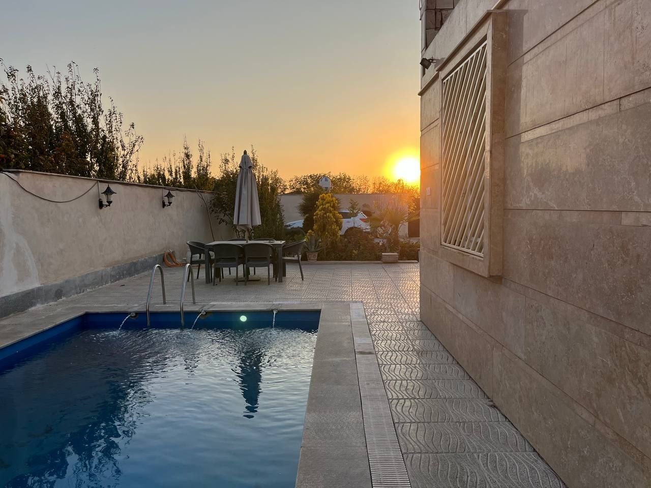 ویلا دوخوابه استخردار آبگرم رامین 2