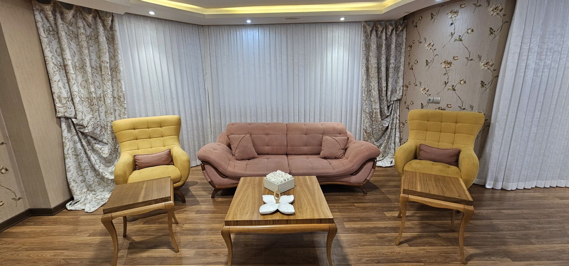 سه خوابه شنیتا VIP