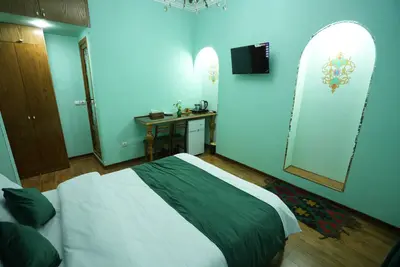 اقامتگاه سنتی جیران 1 - واحد روژان دبل 2 نفره