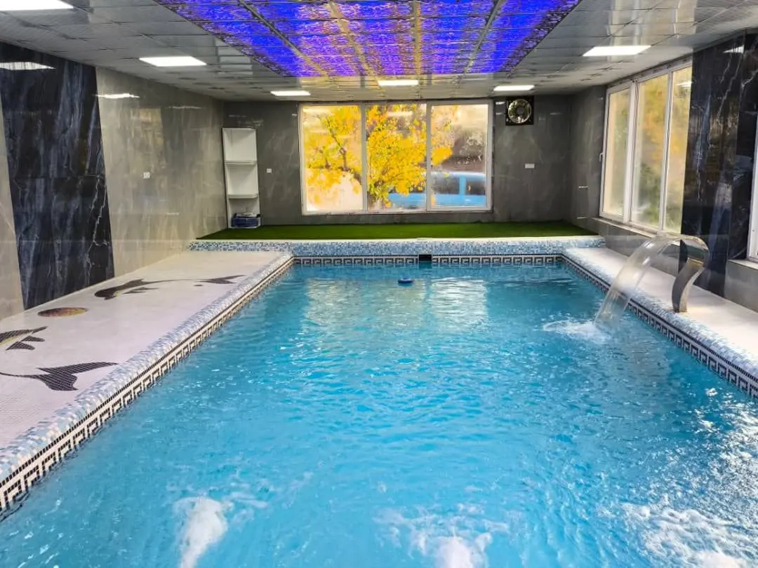 ویلا دوخوابه استخردار آبگرم آراد 1