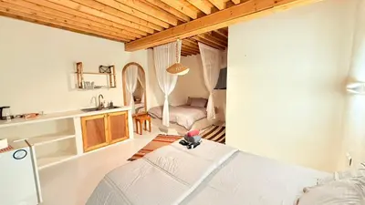 بومگردی فلت ساحلی استخردار مهناد