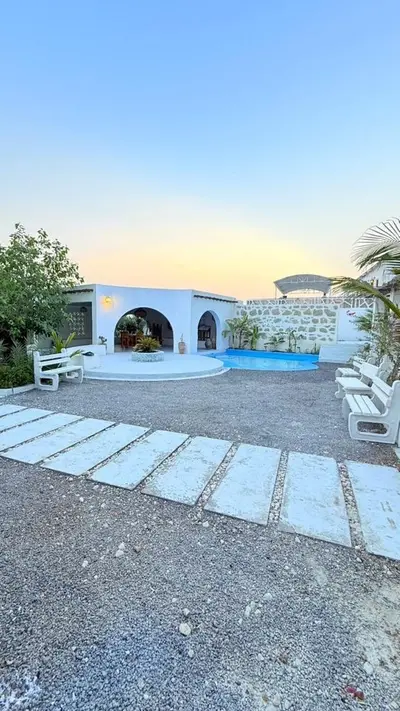 بومگردی فلت ساحلی استخردار مهناد