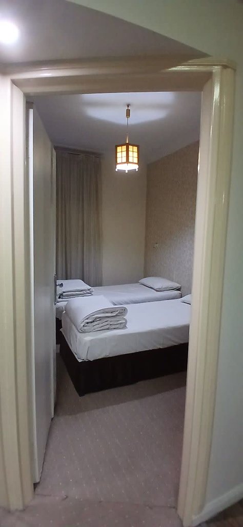 مسافرخانه هنگام 1 - واحد چهار تخته