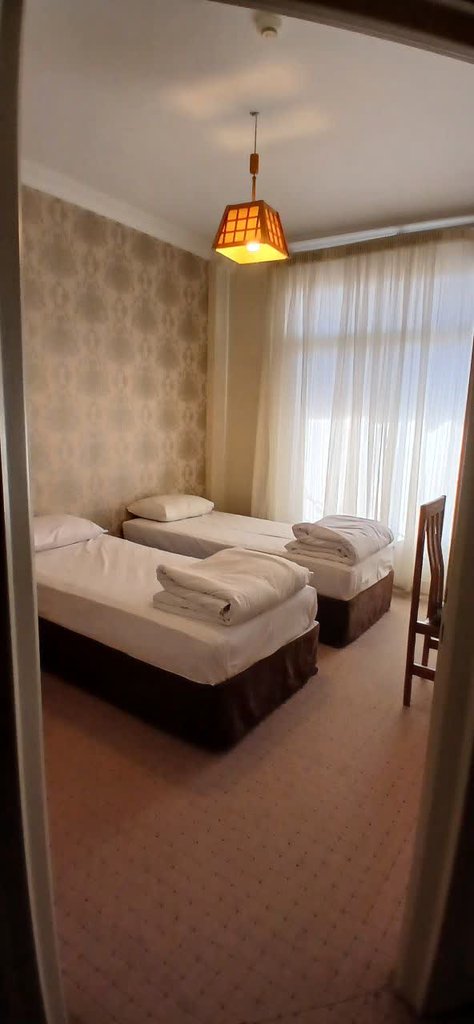 مسافرخانه هنگام 1 - واحد شش نفره