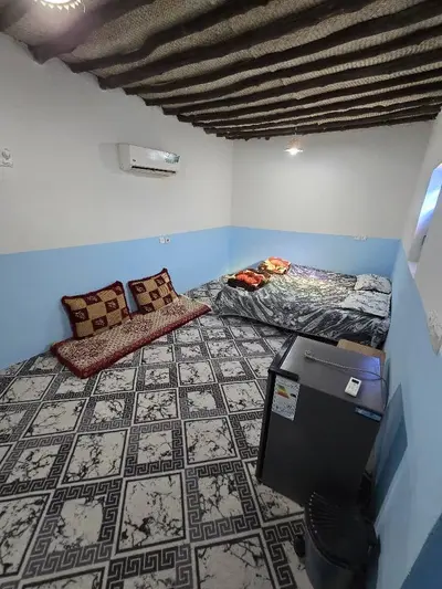 بومگردی ساحلی مکسر - واحد لور