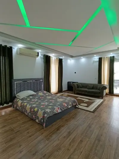 ویلا چهارخوابه تریپلکس استخردار آبگرم عمارت حسینی