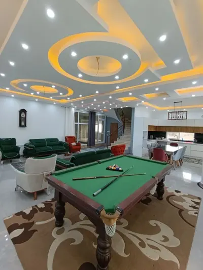 ویلا چهارخوابه تریپلکس استخردار آبگرم عمارت حسینی