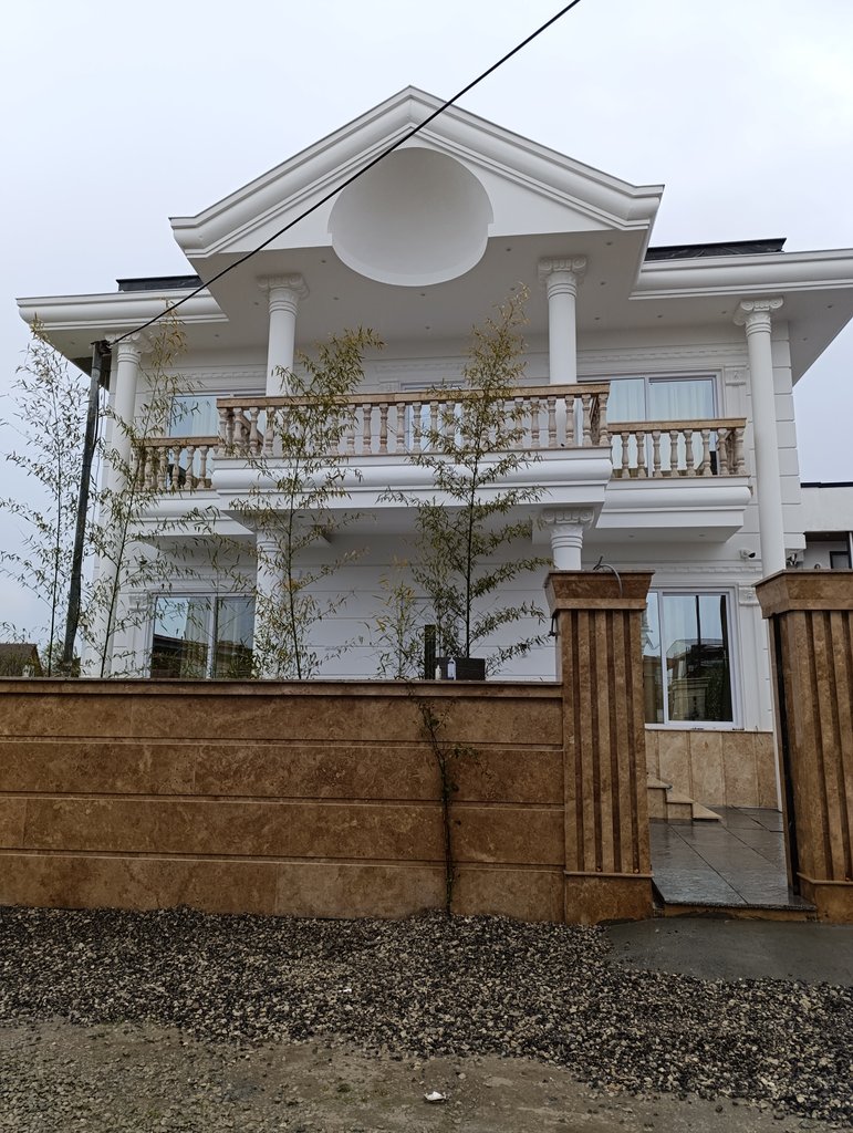 ویلا چهارخوابه تریپلکس استخردار آبگرم عمارت حسینی