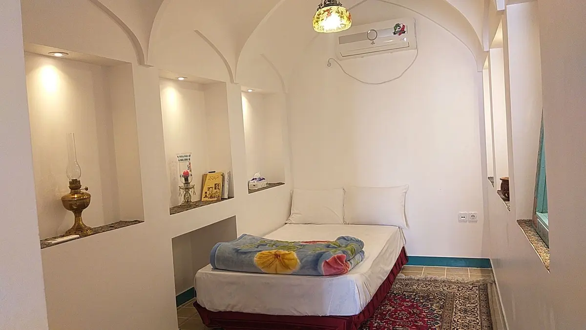 اقامتگاه سنتی دلنواز کاشان - واحد 4 دوبلکس ایراندخت