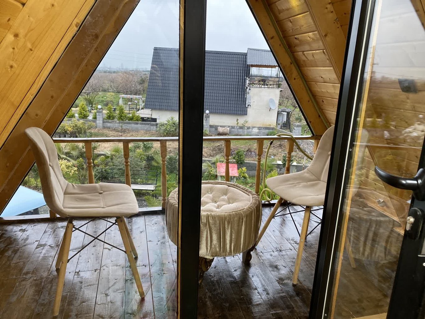 یک خوابه سوئیسی داریوش