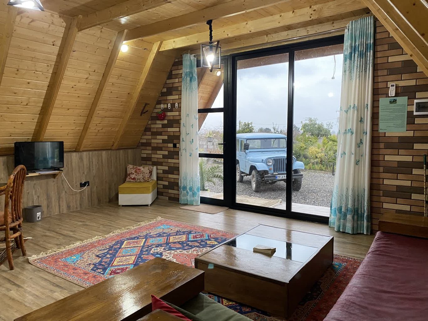 یک خوابه سوئیسی داریوش