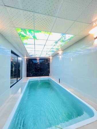 ویلا سه خوابه استخردار آبگرم آدمه - انتخاب عنوان تصویر