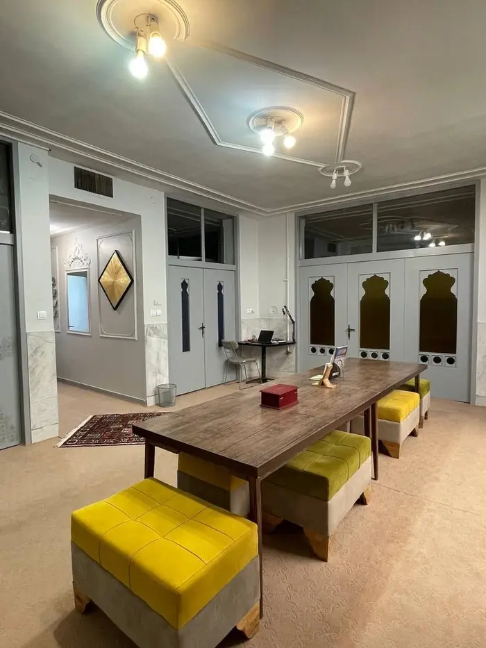 هاستل نارسیس - واحد مستر