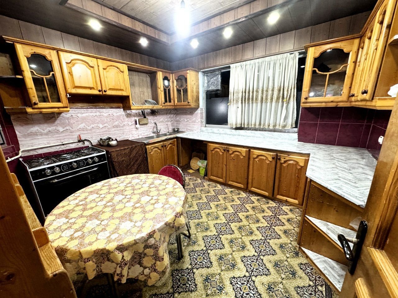 آپارتمان دوخوابه ساحلی سیروس