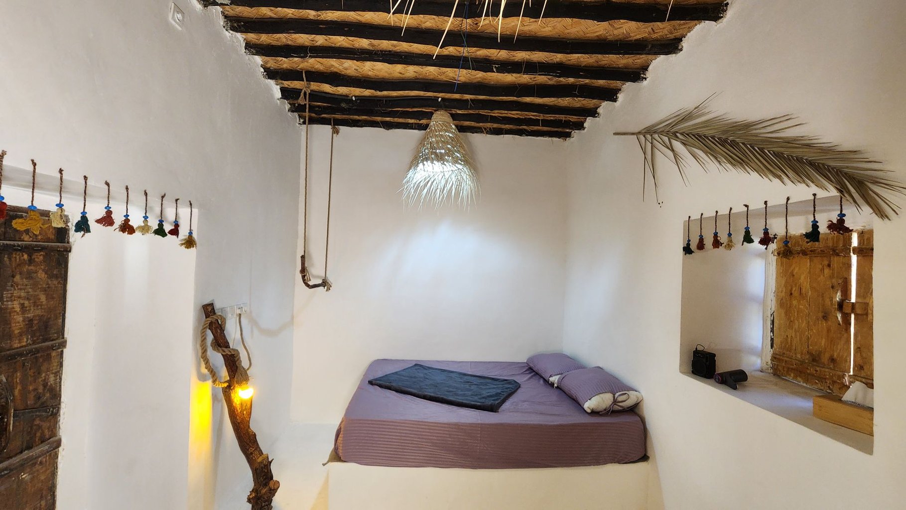 بومگردی حورا - واحد نخل