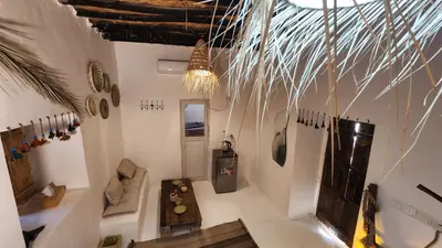 بومگردی حورا - واحد نخل