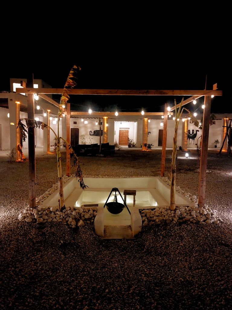 بومگردی حورا - واحد نخل