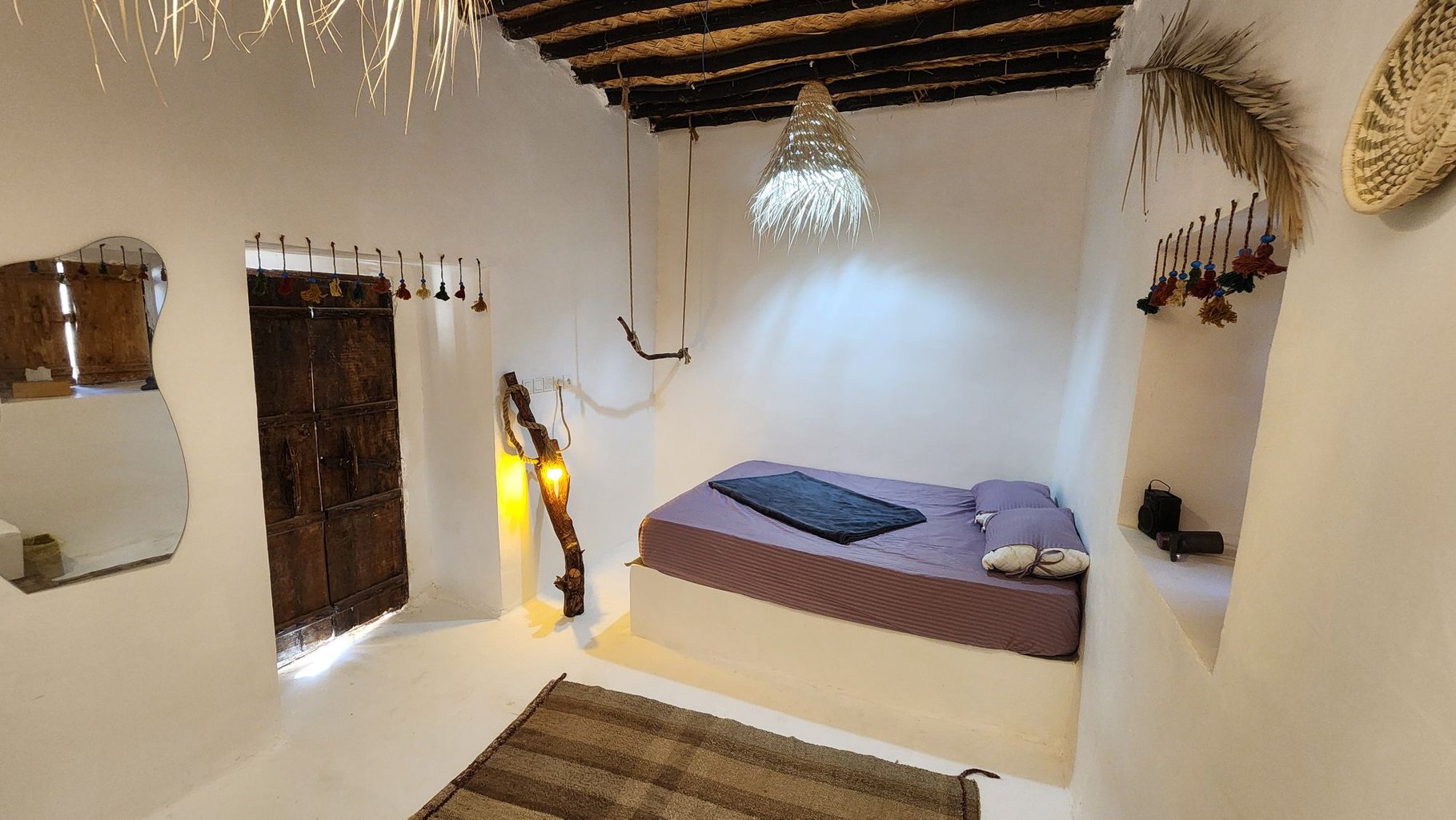 بومگردی حورا - واحد نخل