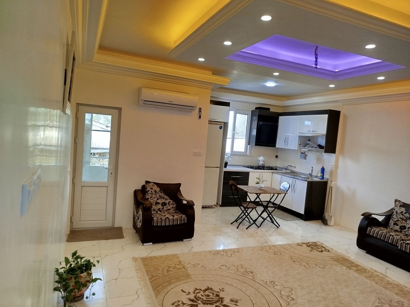 سوئیت یک خوابه ساحلی خزائلی