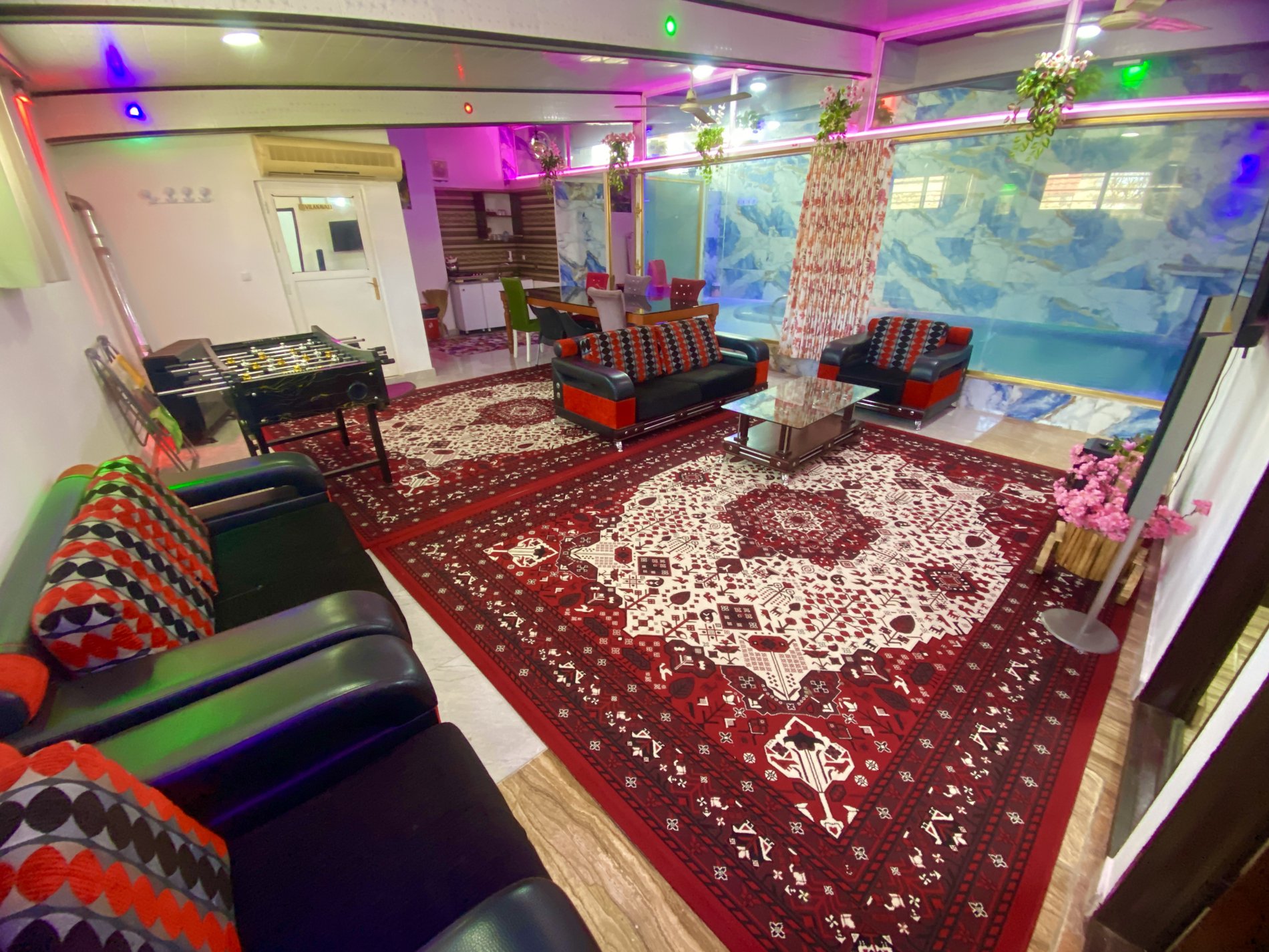 ویلا سه خوابه استخردار آبگرم بنفش