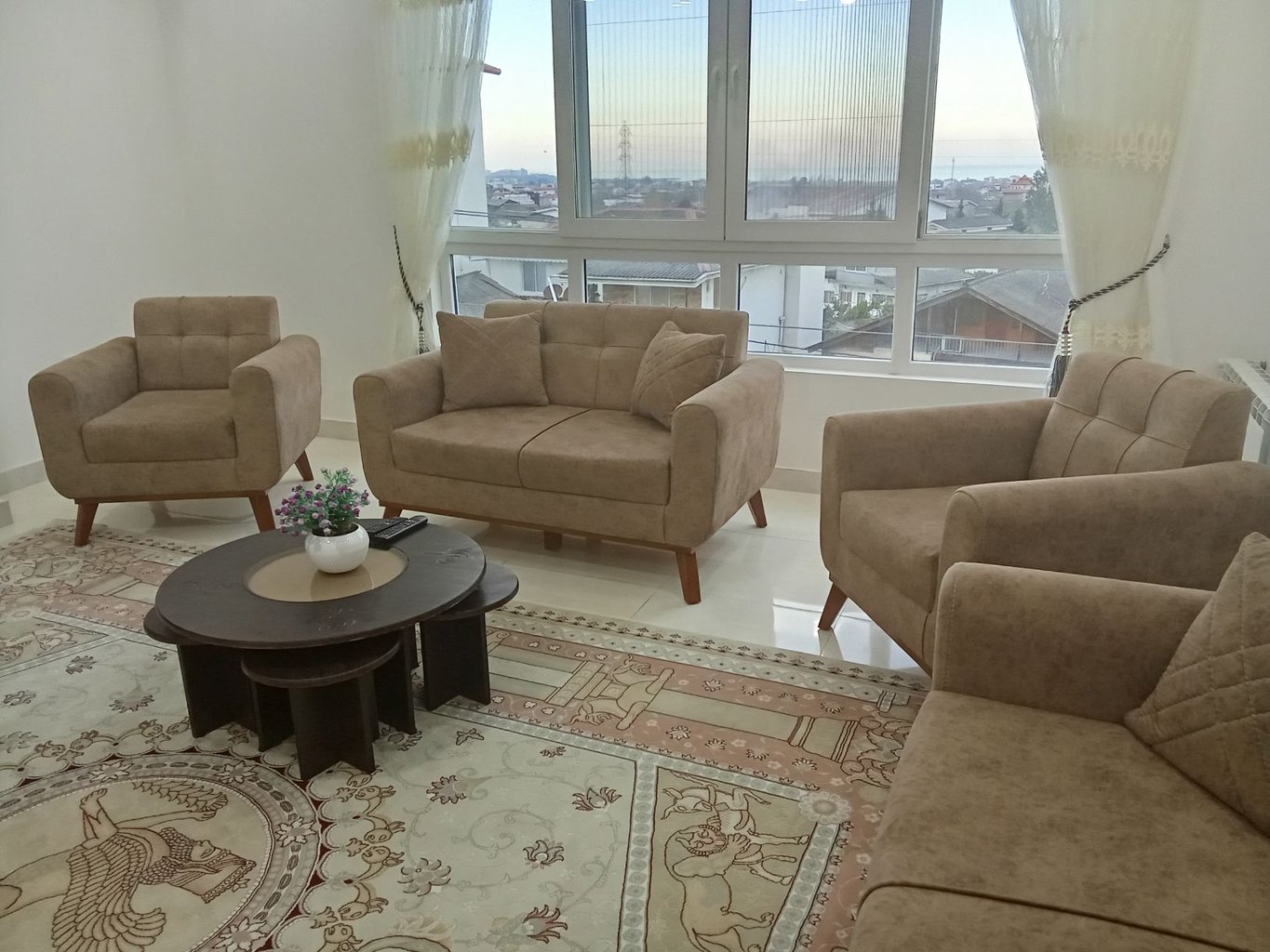 آپارتمان ماهان - واحد 103