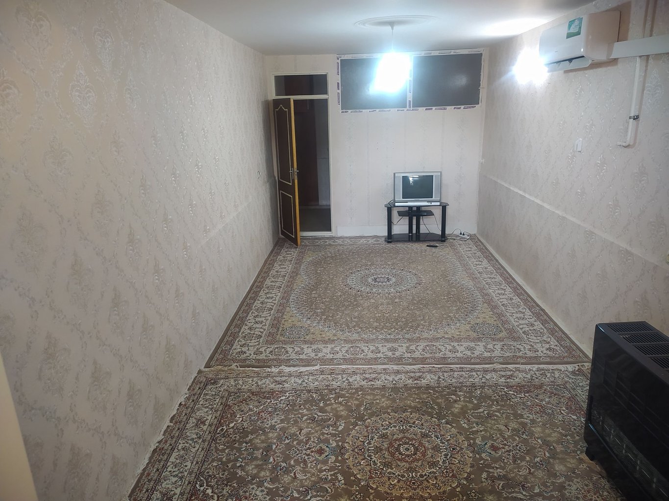 سوئیت یک خوابه خرم کنار - پذیرایی
