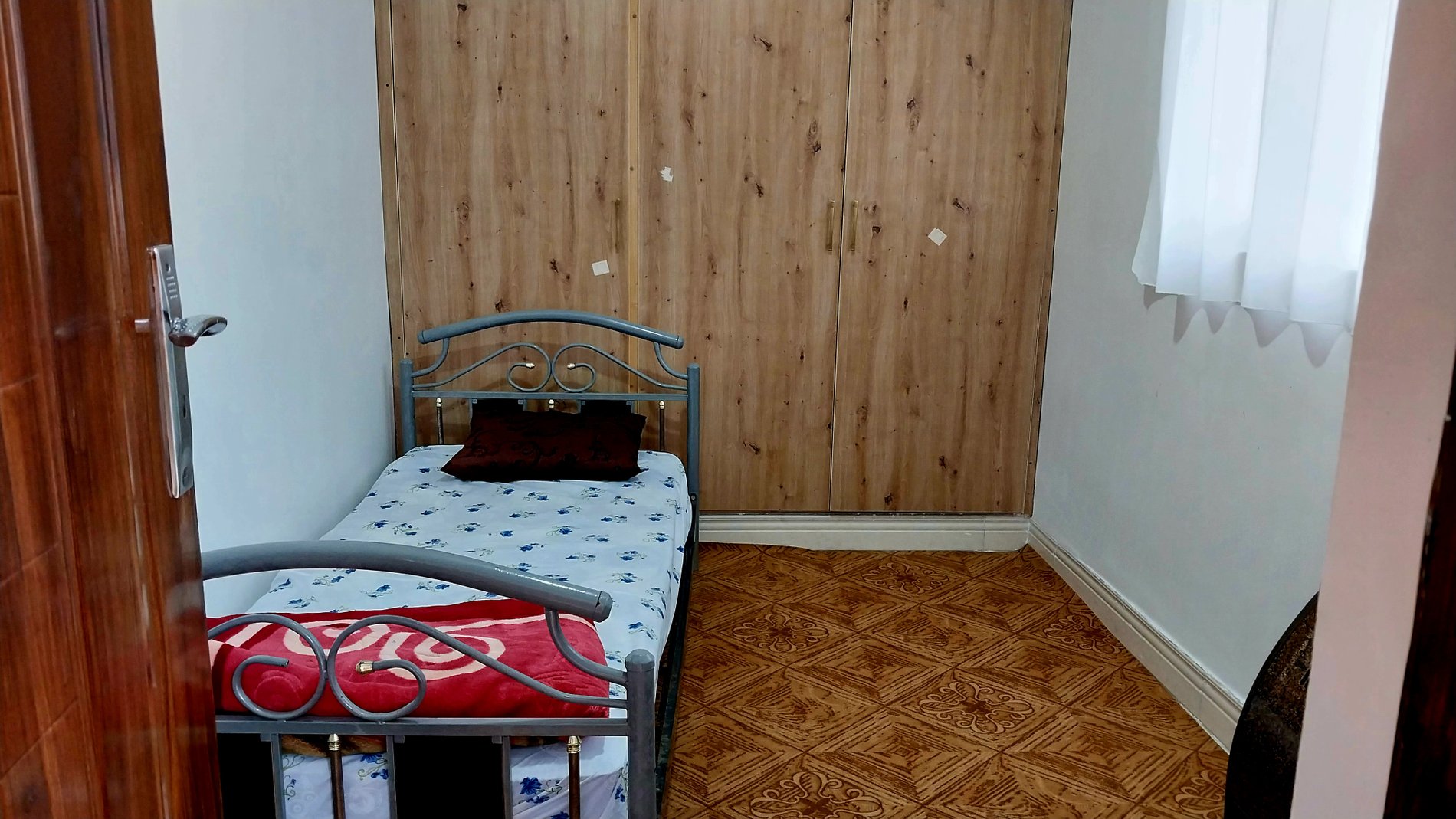 آپارتمان یک خوابه ترنم 4