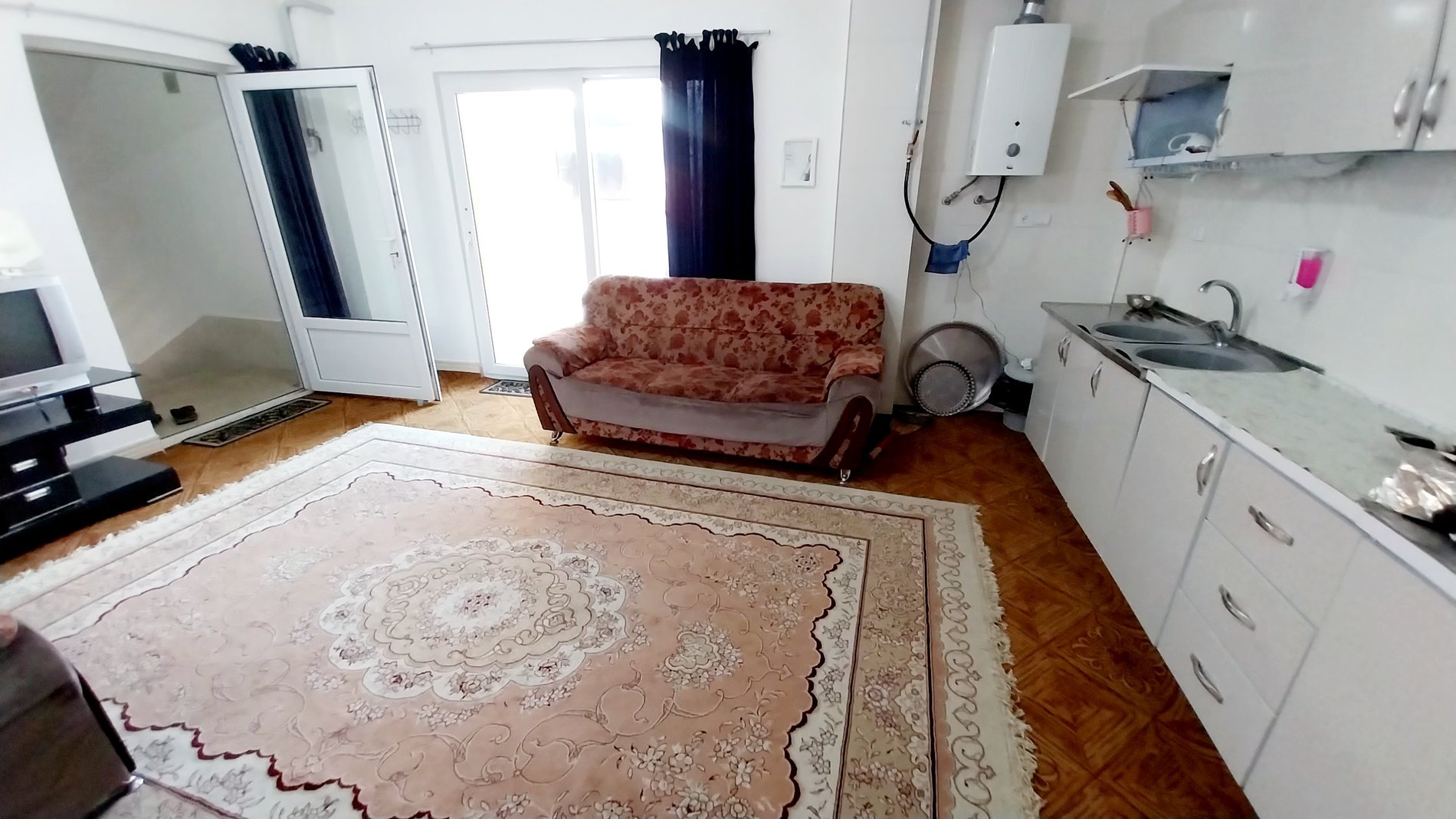 آپارتمان یک خوابه ترنم 4