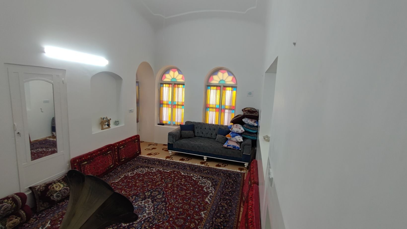 آذربانو - واحد پری دخت