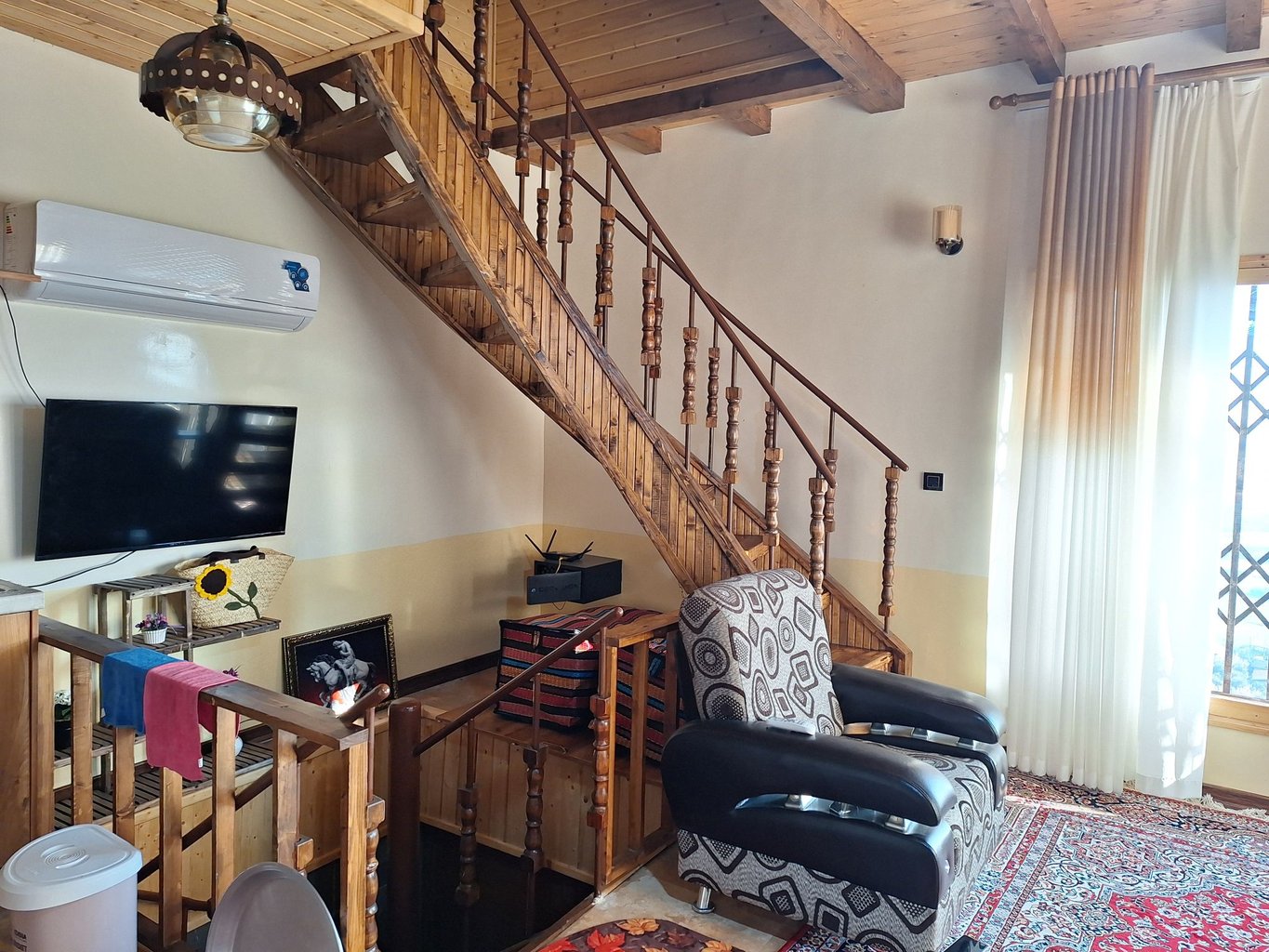 یک خوابه دوبلکس سنتی بلوط