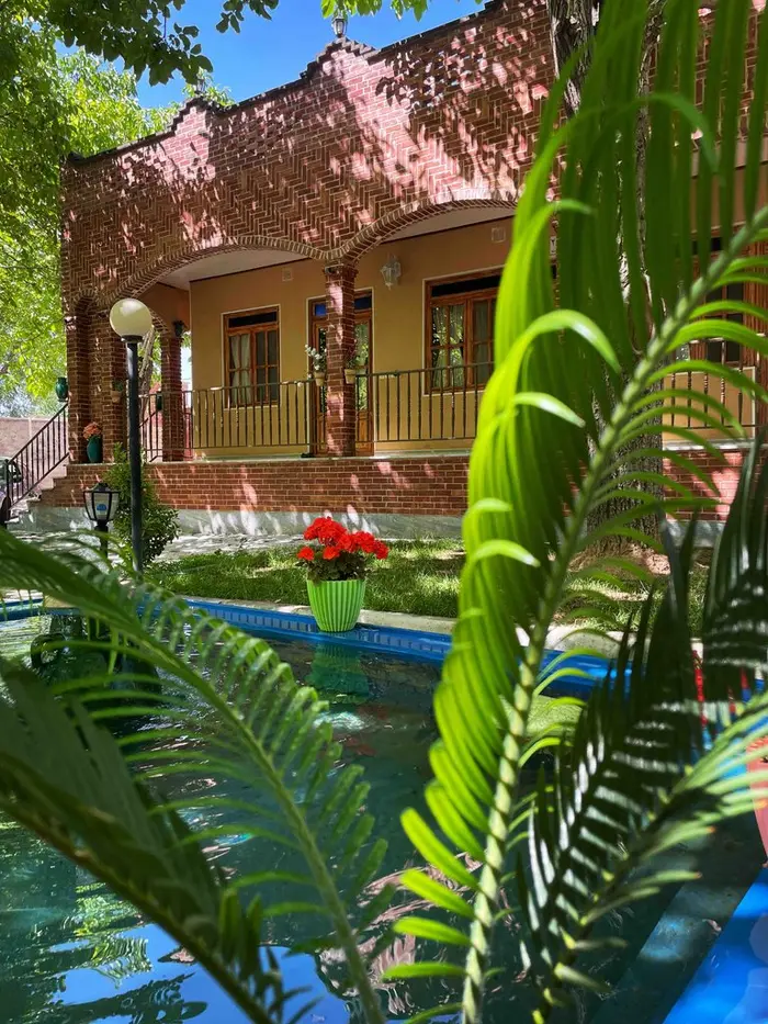 بوم گردی بام چغاخور - واحد 3 - انتخاب عنوان تصویر