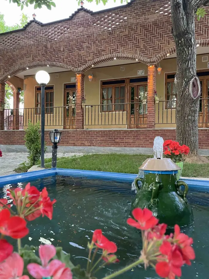 بوم گردی بام چغاخور - واحد ۱ - انتخاب عنوان تصویر