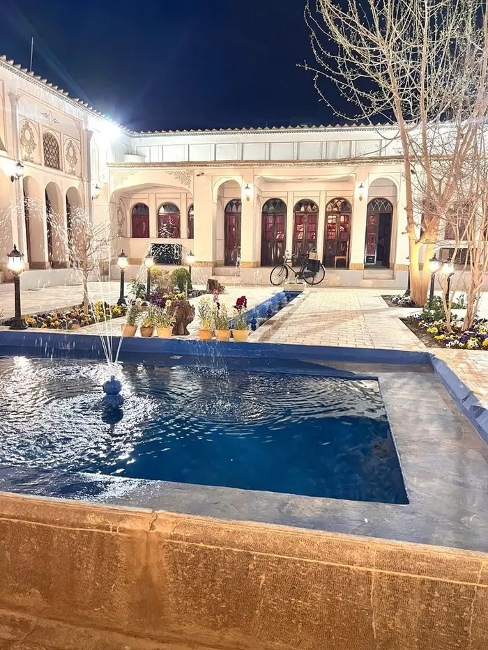 اقامتگاه سنتی زرتاج - واحد خاتم