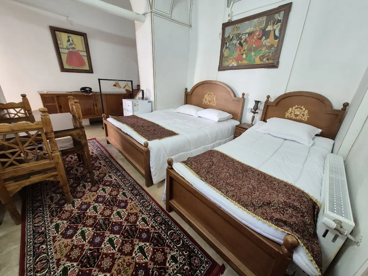 اقامتگاه سنتی عمارت زرتاج - واحد مینا