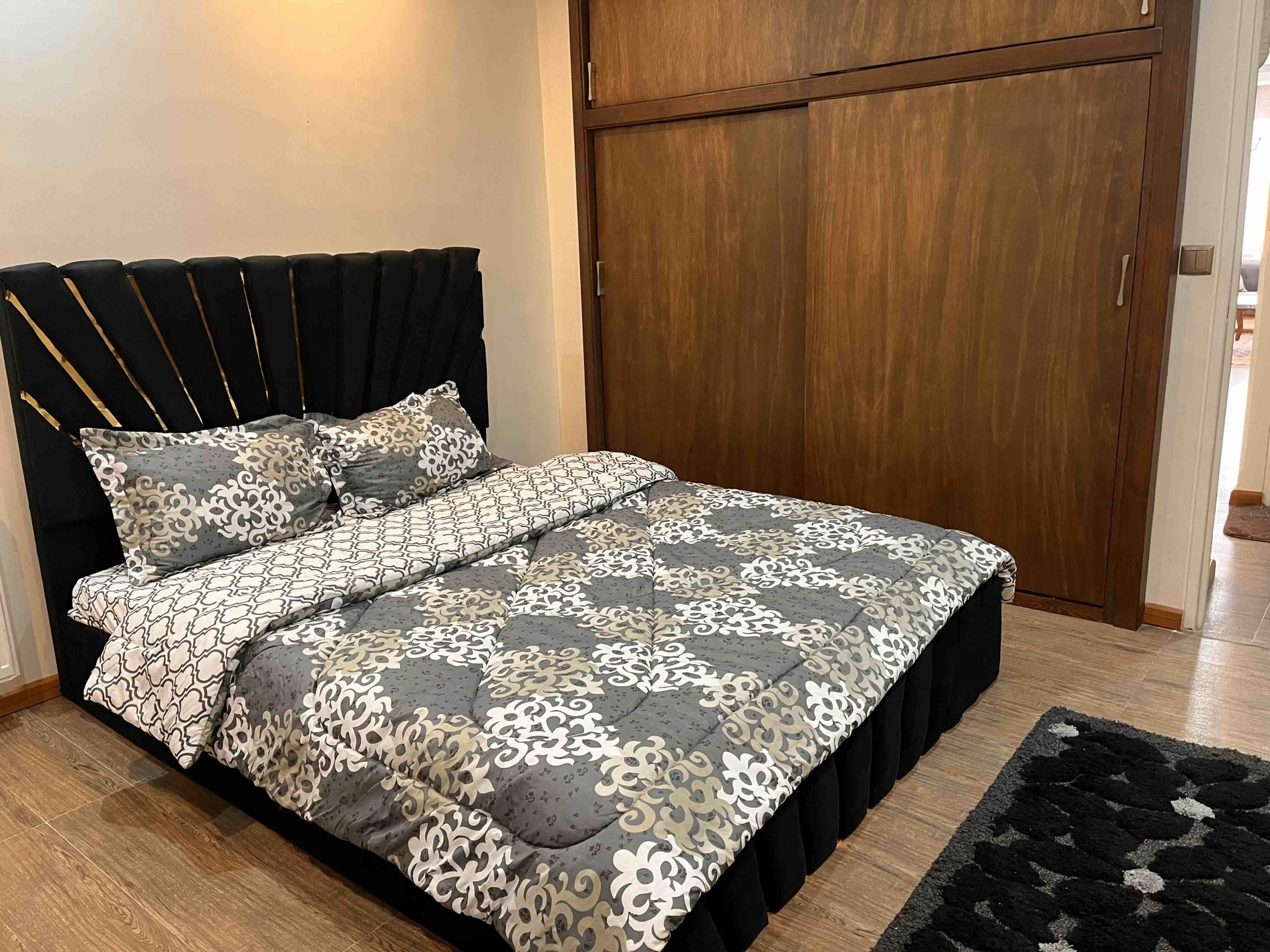 آپارتمان یک خوابه شهامتی 1 شیخ بهایی شمالی