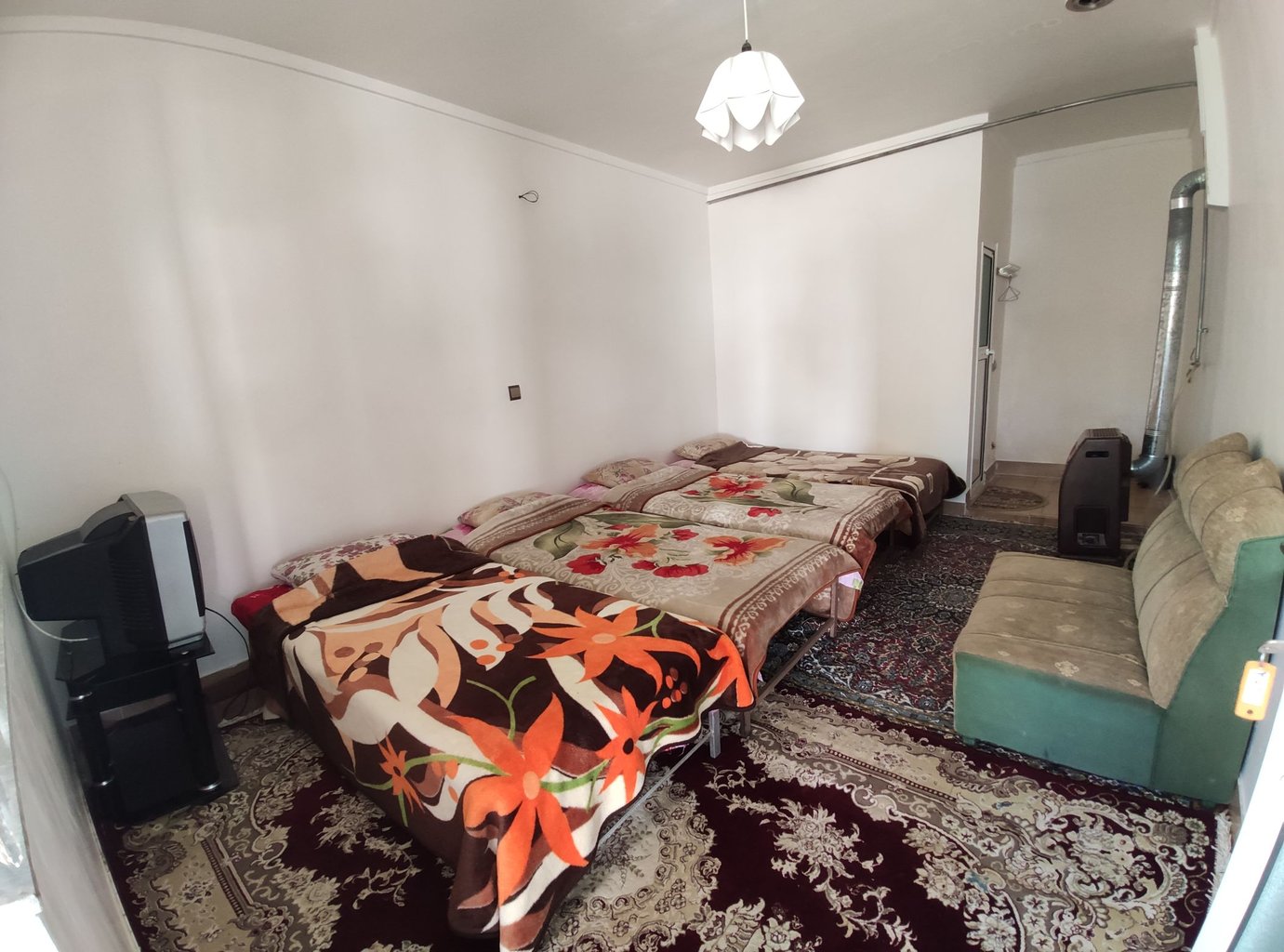 بوم گردی کوروش - واحد ویژه 304 - داخل سوییت