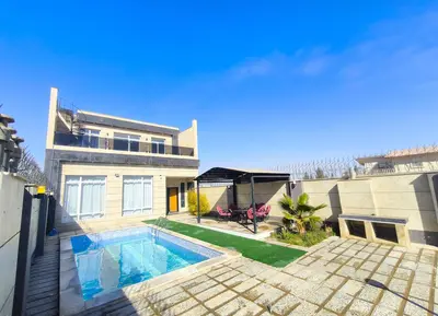 ویلا سه خوابه استخردار آبگرم شهرک زعفرانیه 2