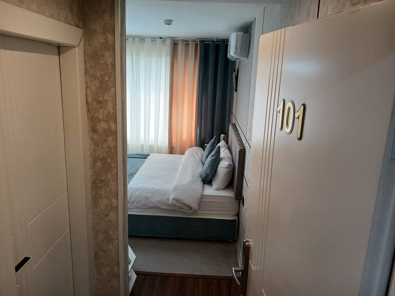 خانه حلما - واحد 101