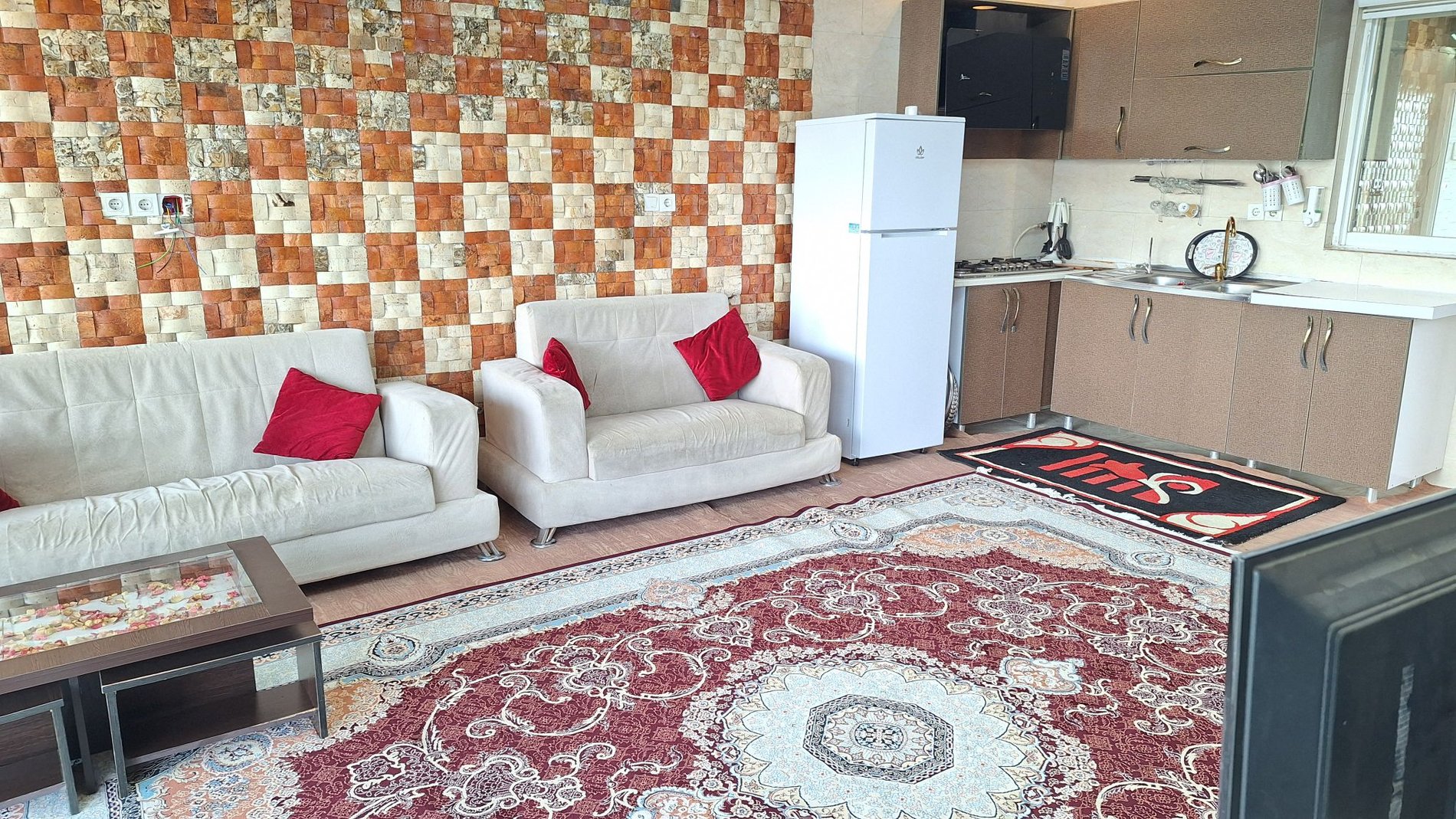 ویلا دوخوابه جنگلی جکوزی دار ماه سرا