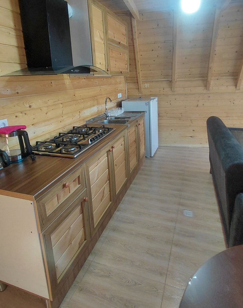 کلبه یک خوابه چوبی عاشوری