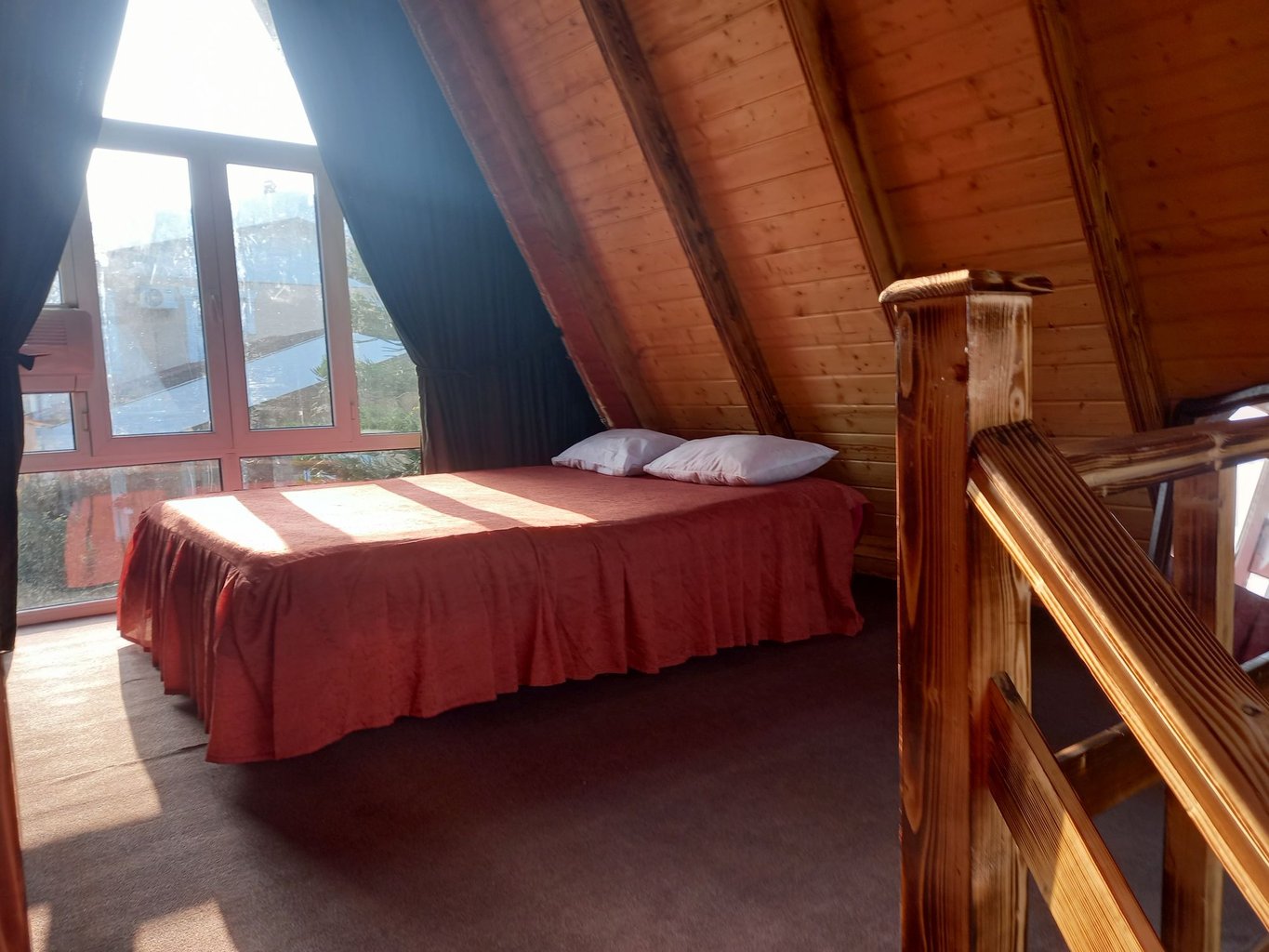 کلبه یک خوابه سوئیسی کاژه ۱