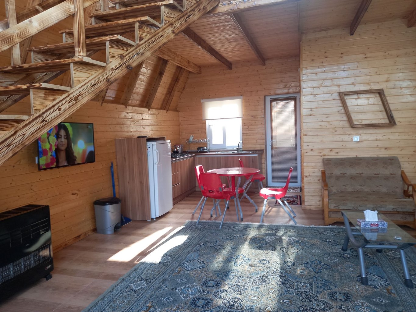 کلبه یک خوابه سوئیسی کاژه ۱