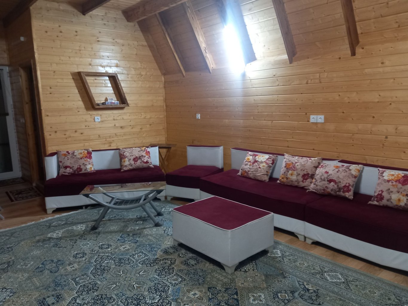 کلبه یک خوابه سوئیسی کاژه ۱