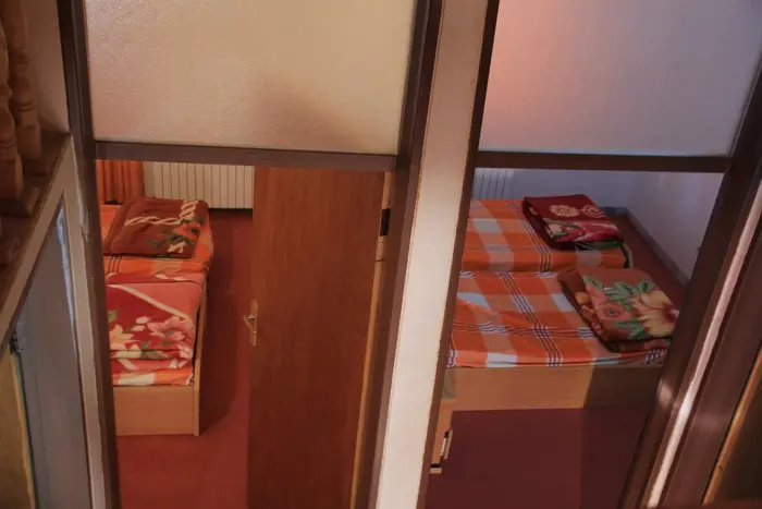 مسافرخانه شهرک مسکونی کردیچال - واحد دوخوابه ۶